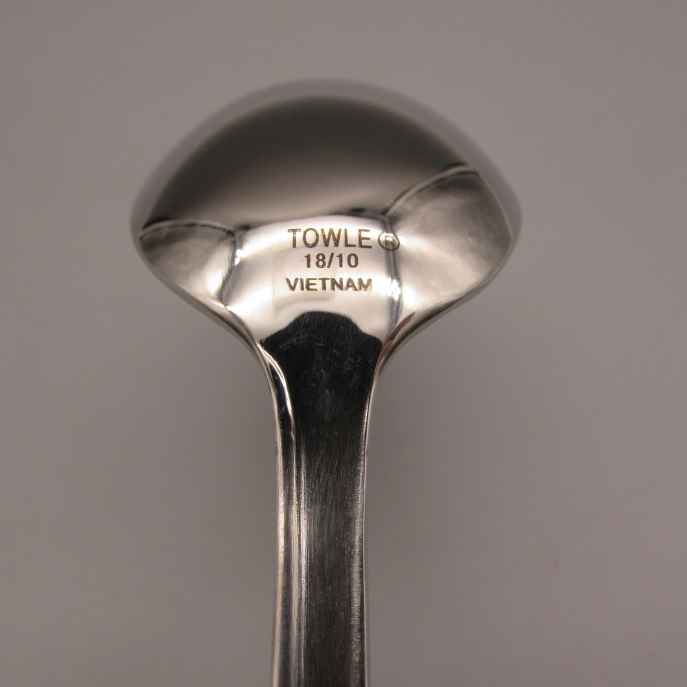 Williams Sonoma American Chippendale 18/10 Stainless 20pc. Flatware Set